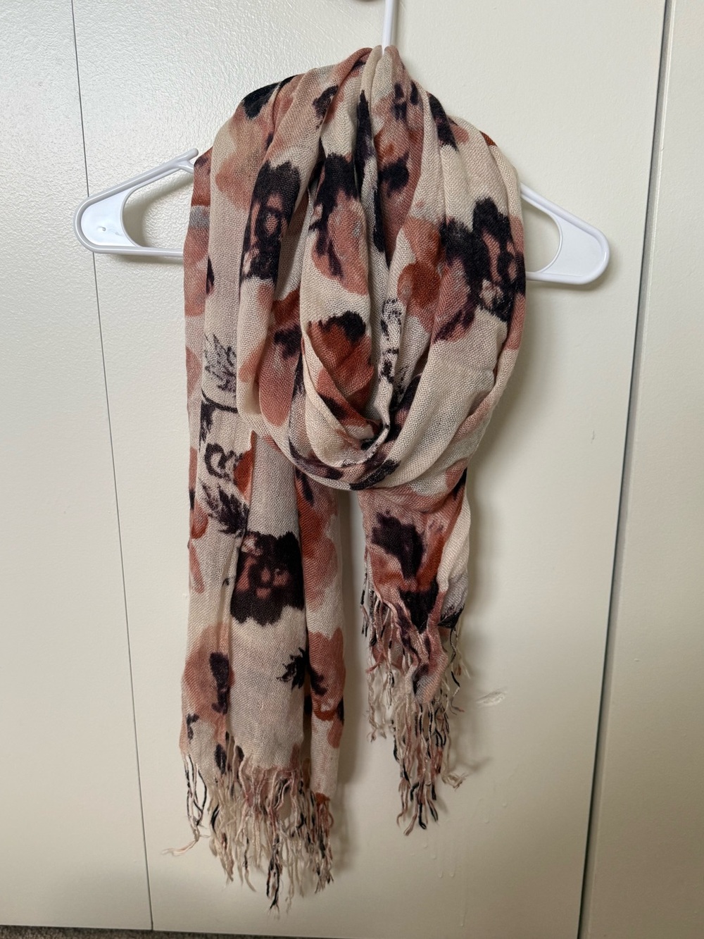 Floral Print Lightweight Fringed Scarf